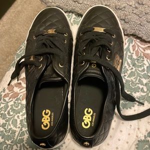 Cute Sz 11m Black Tennis Shoes